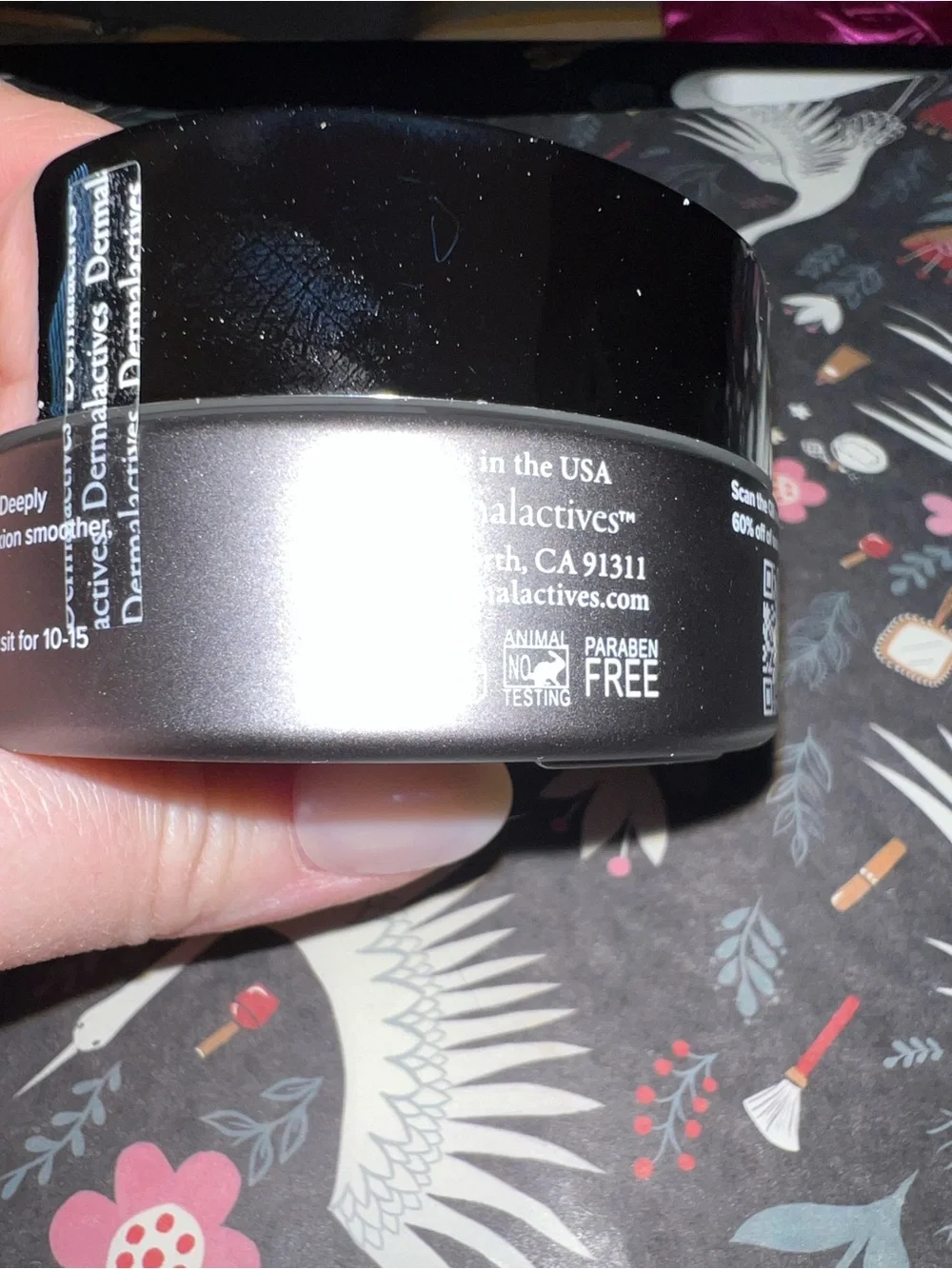 Dermalactives Resurfacing Honey & Charcoal Mask – Brown
